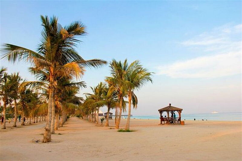 Discovering Paradise of Kish Tour: Kish Island's Enchanting Blend of Sun-Kissed Beaches, Ancient Wonders, and Aquatic Adventures touran travel agency
